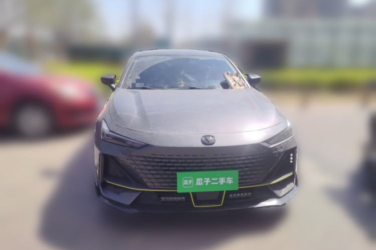 Used CHANGAN UNI-V 2022 1.5T Sport Edition Front
