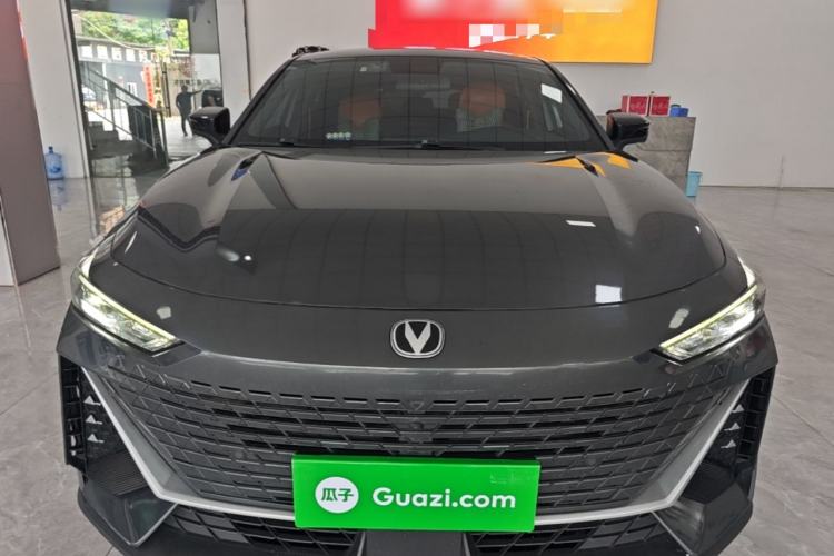 Used CHANGAN UNI-V 2022 1.5T Prestige Version Front