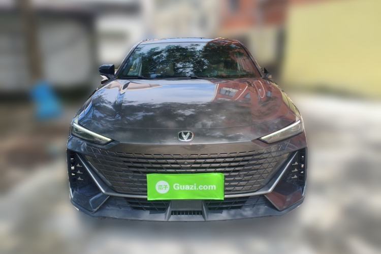 Used CHANGAN UNI-V 2022 1.5T Prestige Version Front