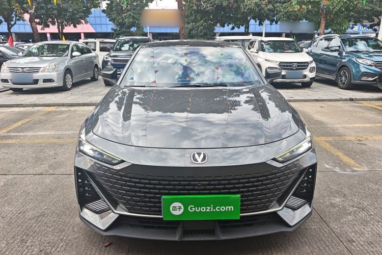 Used CHANGAN UNI-V 2022 1.5T Prestige Version Front