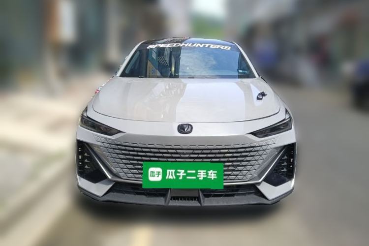 Used CHANGAN UNI-V 2022 1.5T Prestige Version Front