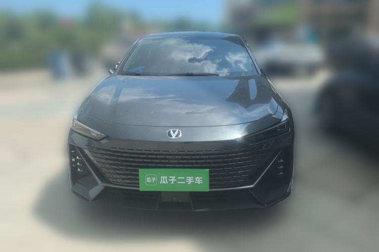 Used CHANGAN UNI-V 2022 1.5T Prestige Version Front