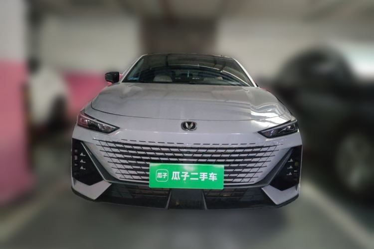 Used CHANGAN UNI-V 2022 1.5T Prestige Version Front