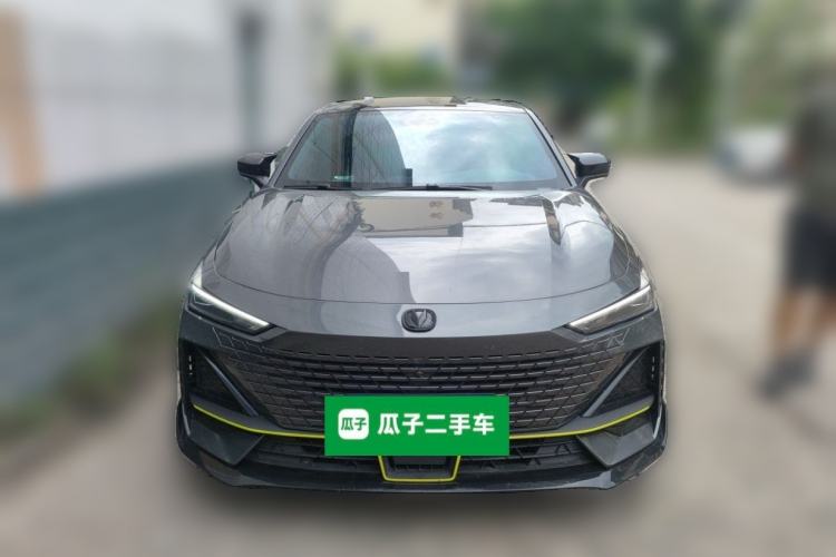 Used CHANGAN UNI-V 2022 1.5T Sport Edition Front