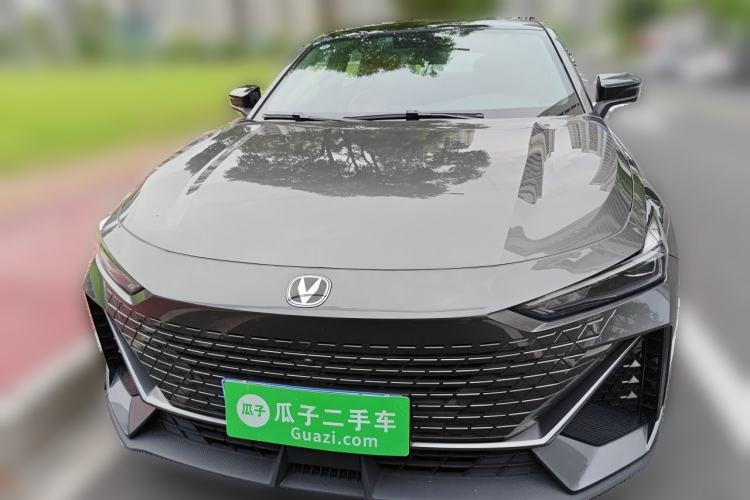 Used CHANGAN UNI-V 2022 1.5T Prestige Version Front