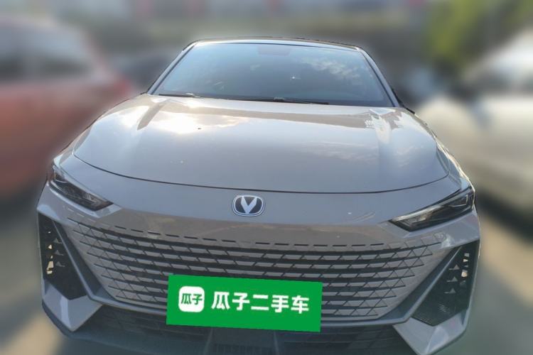 Used CHANGAN UNI-V 2022 1.5T Prestige Version Front