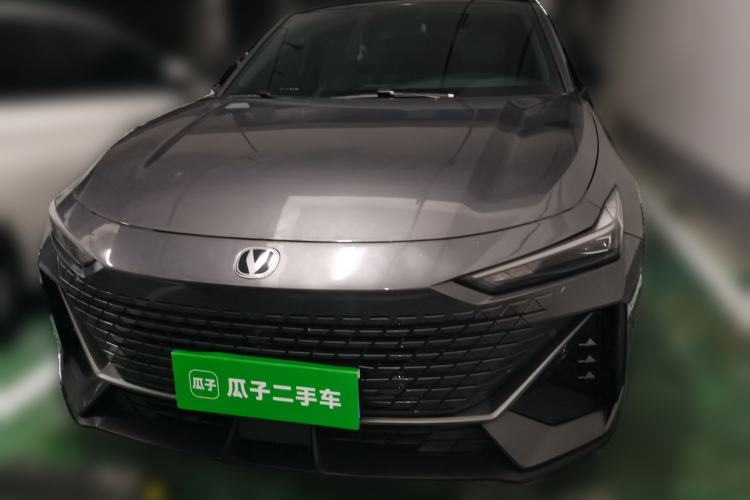 Used CHANGAN UNI-V 2022 1.5T Prestige Version Front