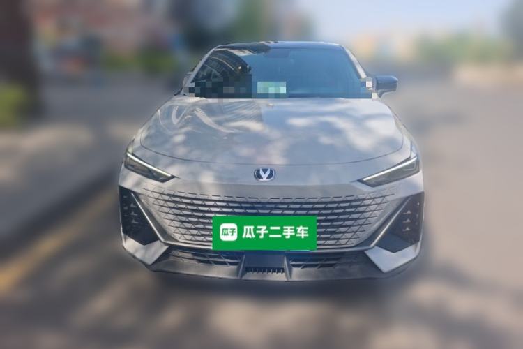 Used CHANGAN UNI-V 2022 1.5T Prestige Version Front