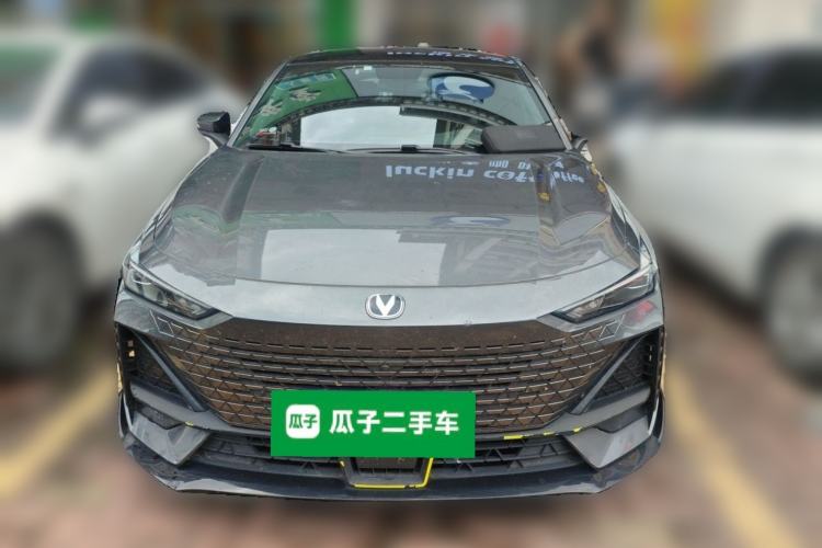 Used CHANGAN UNI-V 2022 1.5T Sport Edition Front