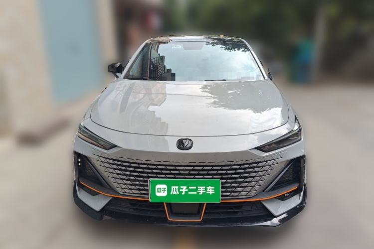 Used CHANGAN UNI-V 2022 1.5T Sport Edition Front