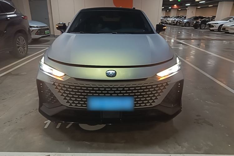 Used CHANGAN UNI-V 2022 2.0T Sporty Version Front