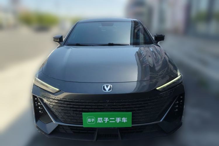 Used CHANGAN UNI-V 2022 1.5T Prestige Version Front
