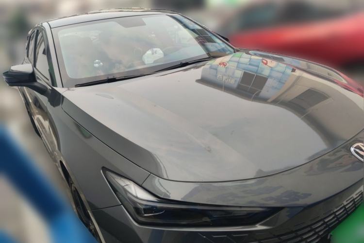 Used CHANGAN UNI-V 2022 1.5T Prestige Version Front Right 45 Deg
