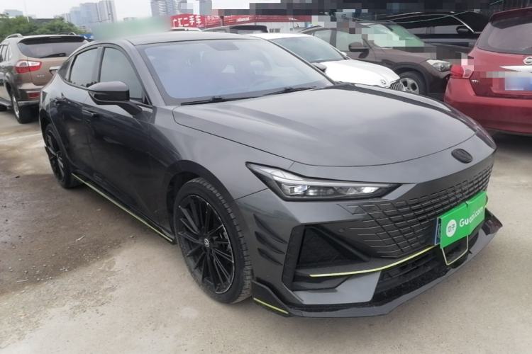 Used CHANGAN UNI-V 2022 1.5T Sport Edition Front Right 45 Deg