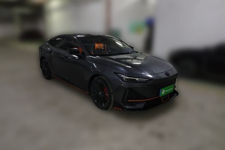 Used CHANGAN UNI-V 2022 1.5T Sport Edition Front Right 45 Deg
