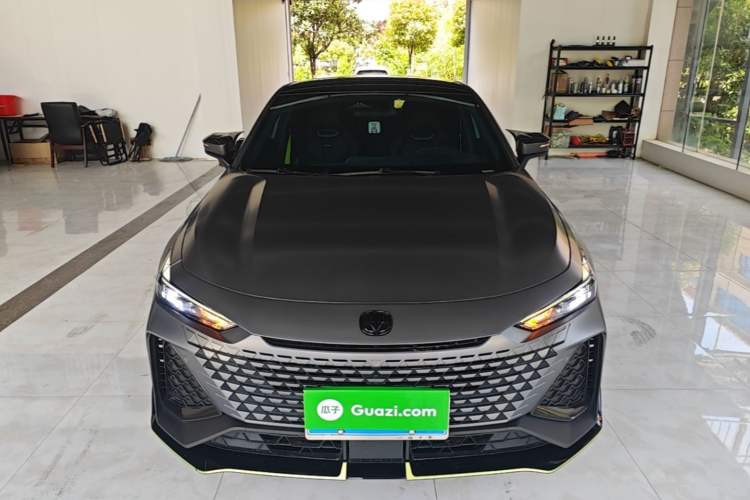 Used CHANGAN UNI-V 2022 2.0T Leading-Speed Edition Front