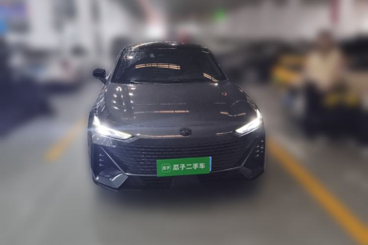 Used CHANGAN UNI-V 2022 1.5T Smart Navigation Version Front