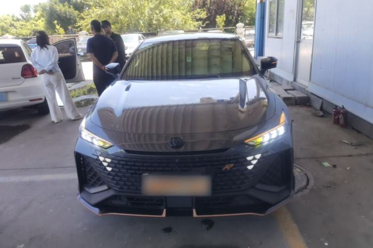 Used CHANGAN UNI-V 2022 2.0T Leading-Speed Edition Front