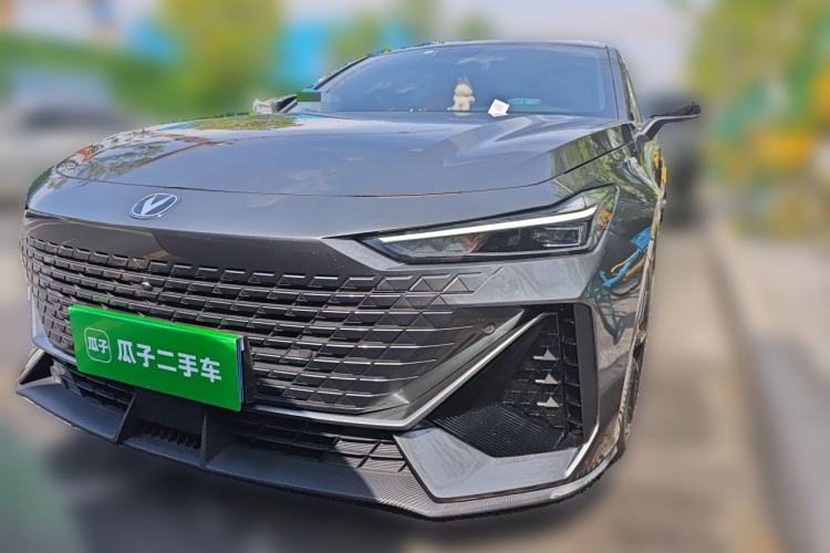 Used CHANGAN UNI-V 2022 1.5T Prestige Version Front