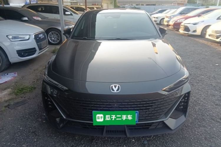 Used CHANGAN UNI-V 2022 1.5T Smart Navigation Version Front