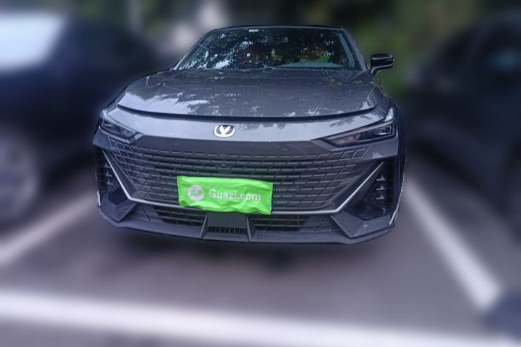 Used CHANGAN UNI-V 2022 1.5T Prestige Version Front