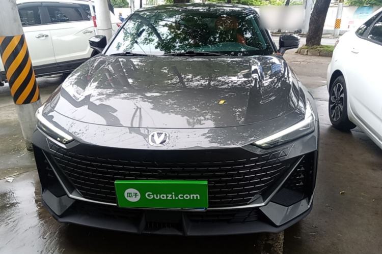 Used CHANGAN UNI-V 2022 1.5T Prestige Version Front