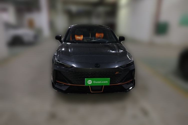 Used CHANGAN UNI-V 2022 1.5T Sport Edition Front