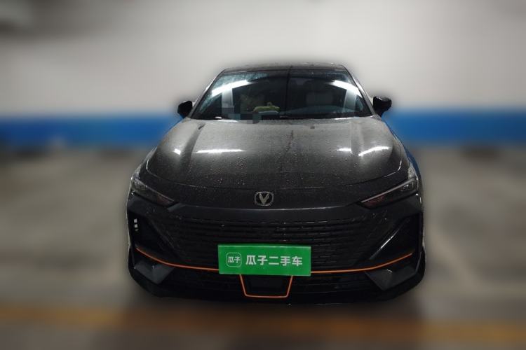Used CHANGAN UNI-V 2022 1.5T Sport Edition Front