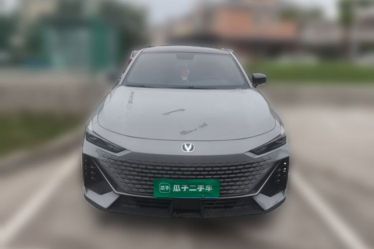 Used CHANGAN UNI-V 2022 1.5T Prestige Version Front
