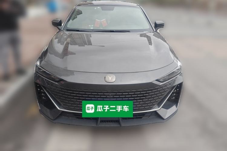 Used CHANGAN UNI-V 2022 1.5T Prestige Version Front
