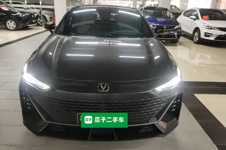 Used CHANGAN UNI-V 2022 1.5T Prestige Version Front
