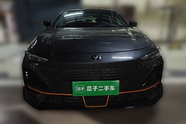Used CHANGAN UNI-V 2022 1.5T Sport Edition Front