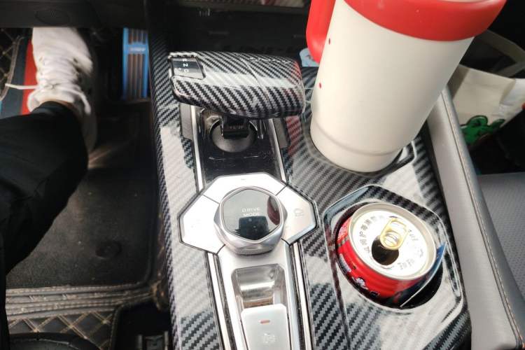Used CHANGAN UNI-V 2022 1.5T Prestige Version Gear Lever