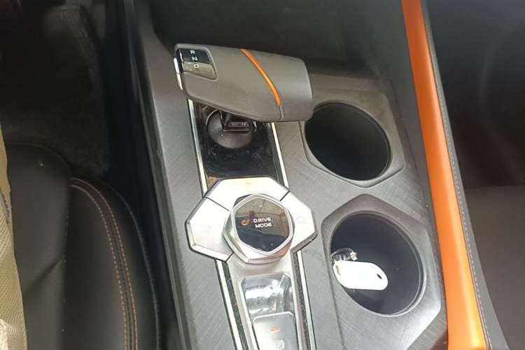 Used CHANGAN UNI-V 2022 1.5T Prestige Version Gear Lever