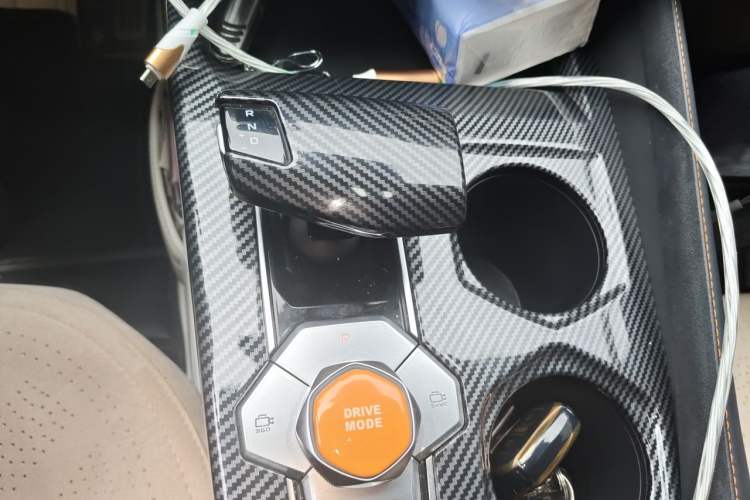 Used CHANGAN UNI-V 2022 1.5T Sport Edition Gear Lever