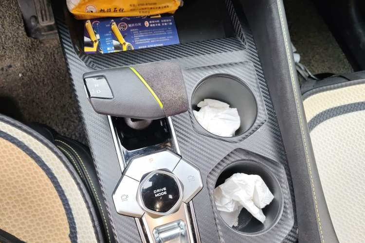 Used CHANGAN UNI-V 2022 1.5T Sport Edition Gear Lever