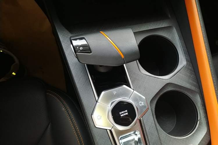 Used CHANGAN UNI-V 2022 1.5T Prestige Version Gear Lever