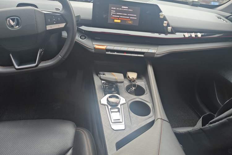Used CHANGAN UNI-V 2022 1.5T Prestige Version Gear Lever