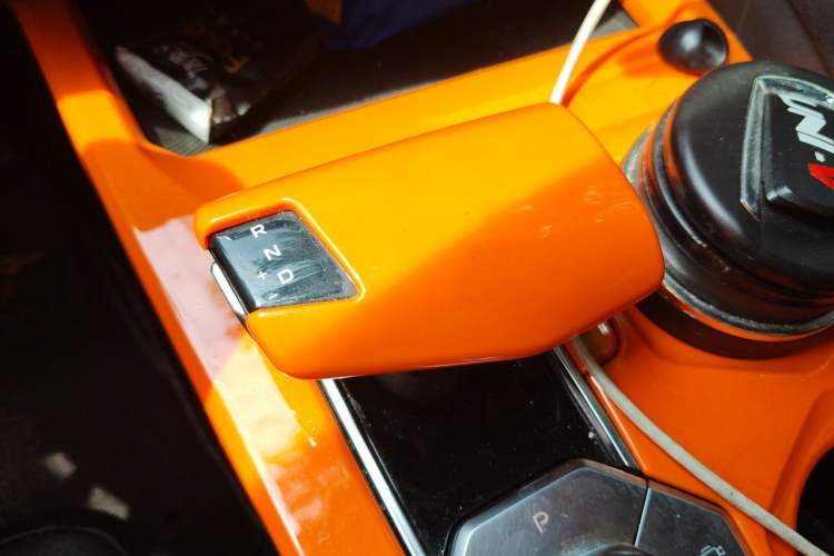 Used CHANGAN UNI-V 2022 1.5T Sport Edition Gear Lever