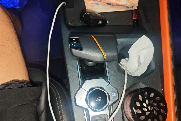 Used CHANGAN UNI-V 2022 1.5T Prestige Version Gear Lever