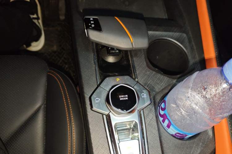Used CHANGAN UNI-V 2022 1.5T Prestige Version Gear Lever