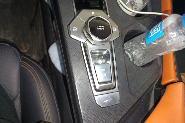 Used CHANGAN UNI-V 2022 1.5T Prestige Version Gear Lever