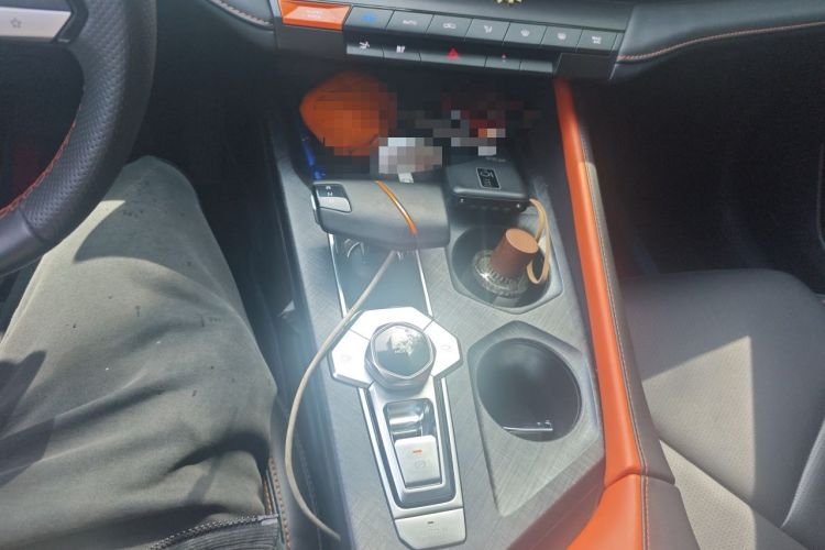 Used CHANGAN UNI-V 2022 1.5T Prestige Version Gear Lever