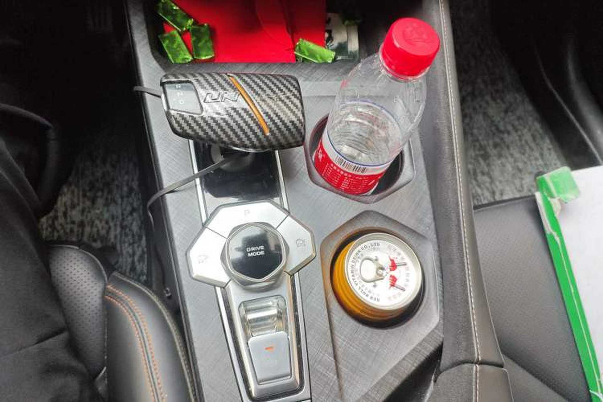 Used CHANGAN UNI-V 2022 1.5T Sport Edition Gear Lever