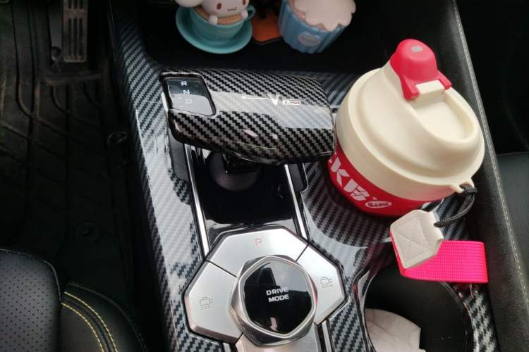Used CHANGAN UNI-V 2022 1.5T Sport Edition Gear Lever