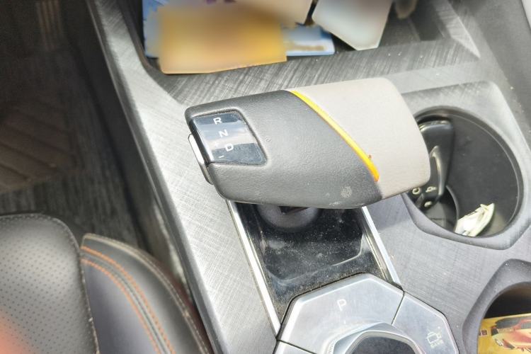 Used CHANGAN UNI-V 2022 1.5T Prestige Version Gear Lever