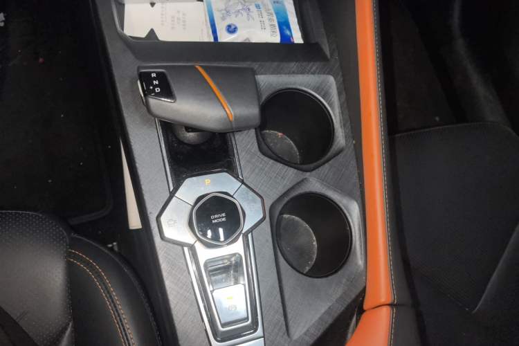 Used CHANGAN UNI-V 2022 1.5T Prestige Version Gear Lever