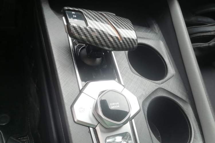 Used CHANGAN UNI-V 2022 1.5T Prestige Version Gear Lever