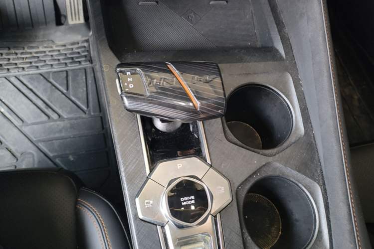 Used CHANGAN UNI-V 2022 1.5T Sport Edition Gear Lever