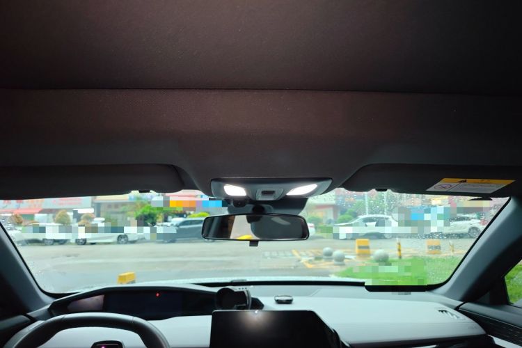 Used CHANGAN UNI-V 2022 1.5T Prestige Version Headliner